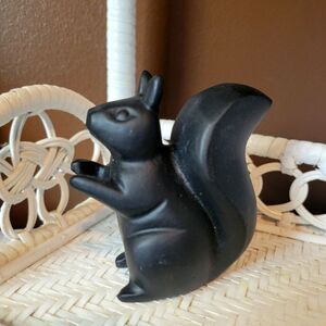 Vintage Wonderstone Squirrel Figurine 🐿️